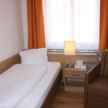 Weinhotel Rieder Poysdorf Extérieur photo