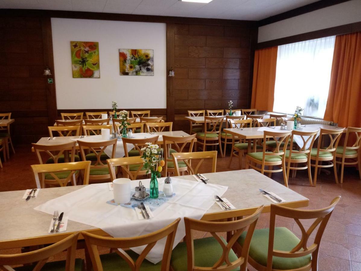 Weinhotel Rieder Poysdorf Extérieur photo